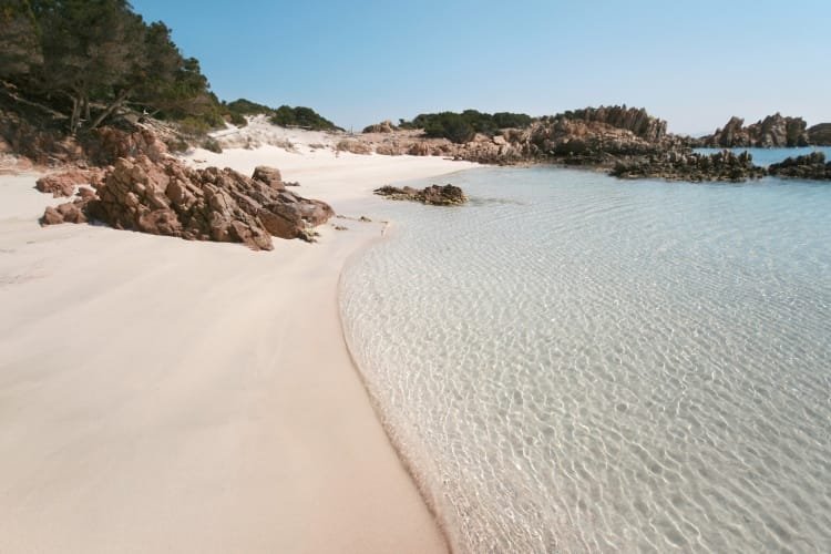 Budelli: Spiaggia Rosa dell'Arcipelago della Maddalena